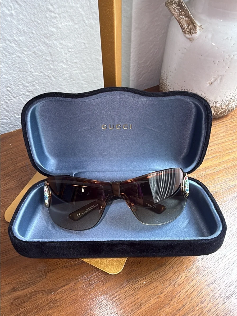 Gucci Women's Brown Gradient Logo Square Sunglasses Vintage Gucci GG 2746/S